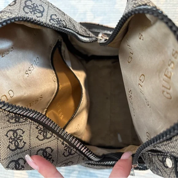 Guess Backpack - Picture 3 of 4